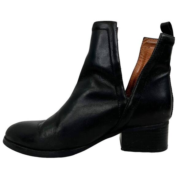 Jeffrey Campbell Oriley Cutout Ankle Boot Size 6.5 - Picture 6 of 12